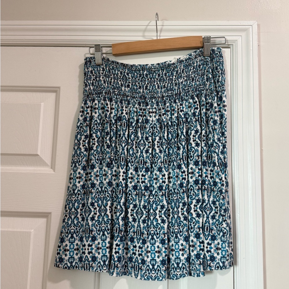 Elegant Blue Patterned Skirt